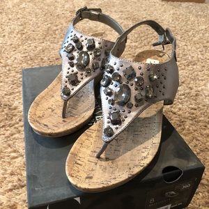 BRAND NEW Vera Wang Sandals